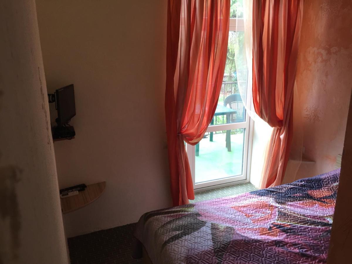 Guest House Inkit Pitsoenda Buitenkant foto